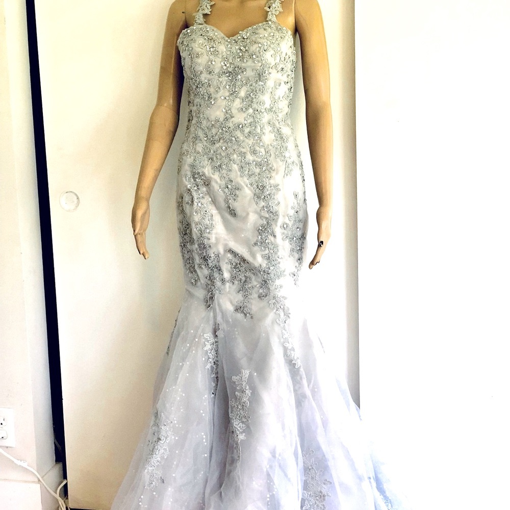 Simple elegant wedding dress❤️ - Picture 11 of 16